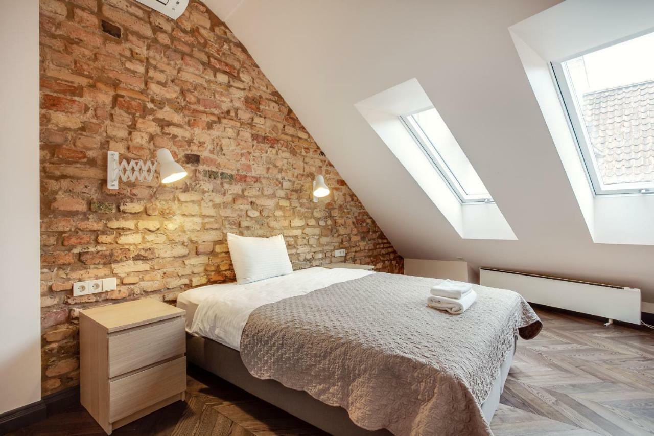 Classy Old Town Apartments By Reside Baltic Вільнюс Екстер'єр фото